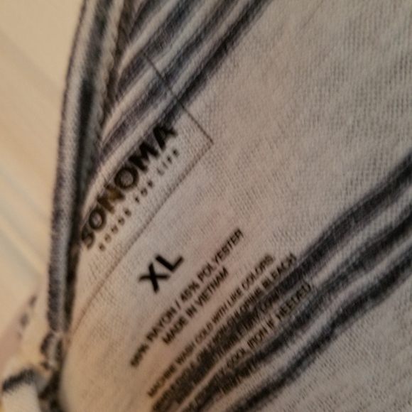 Shirt - Picture 2 of 3